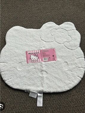 2 Hello Kitty White Plush Character Bath Rug with Pink Tag